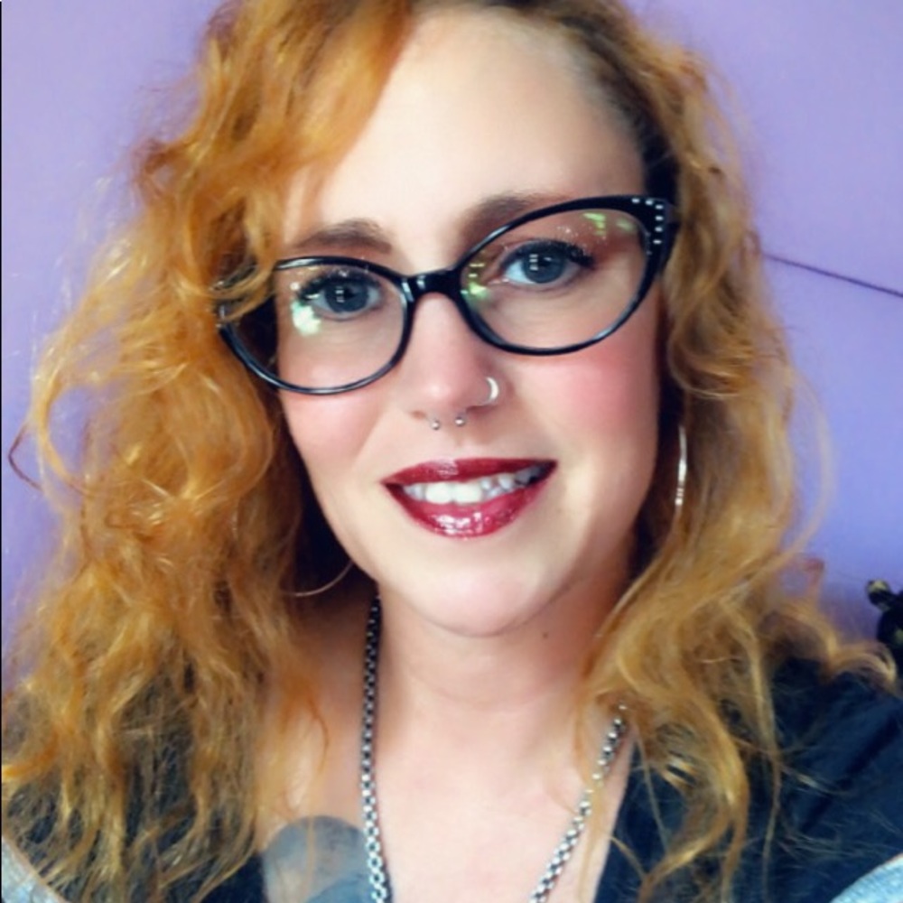 Meet your Posher, Deborah